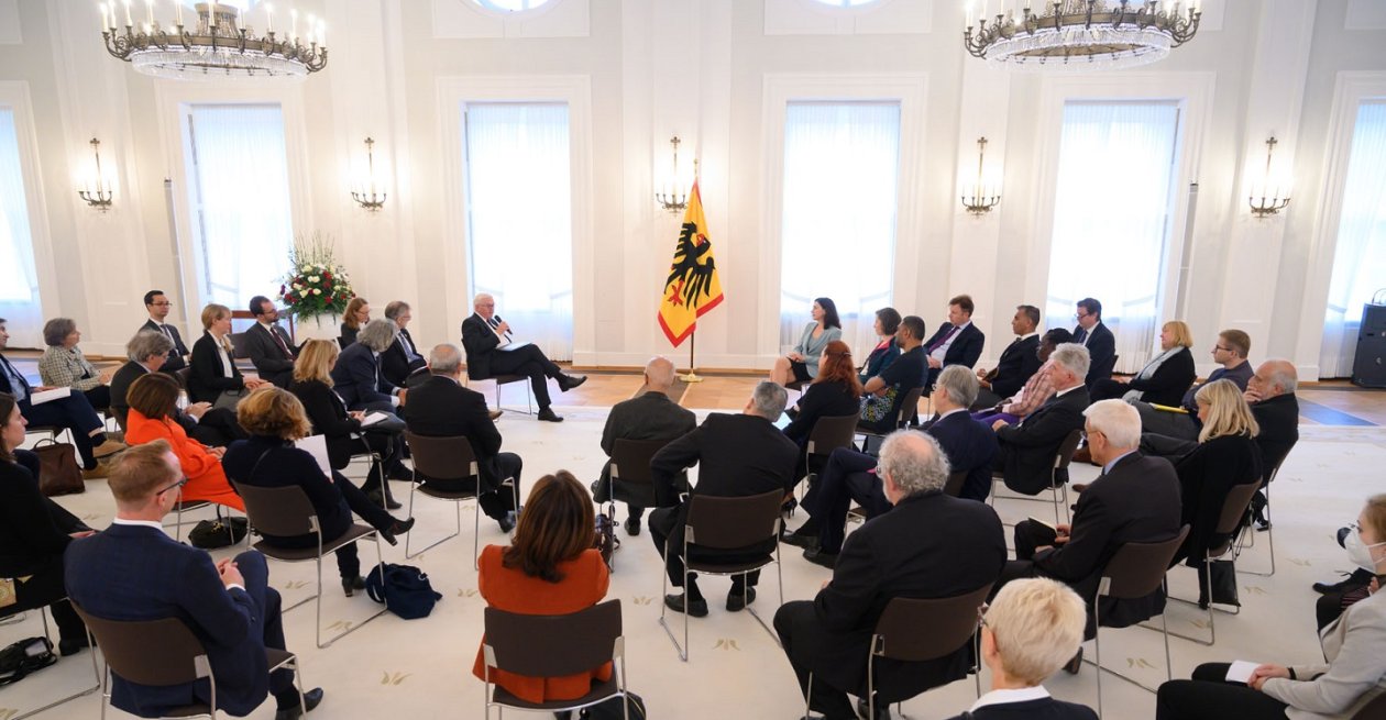 Bundespräsident Frank-Walter Steinmeier während des alljährlichen Richard von Weizsäcker Forums im Oktober 2021